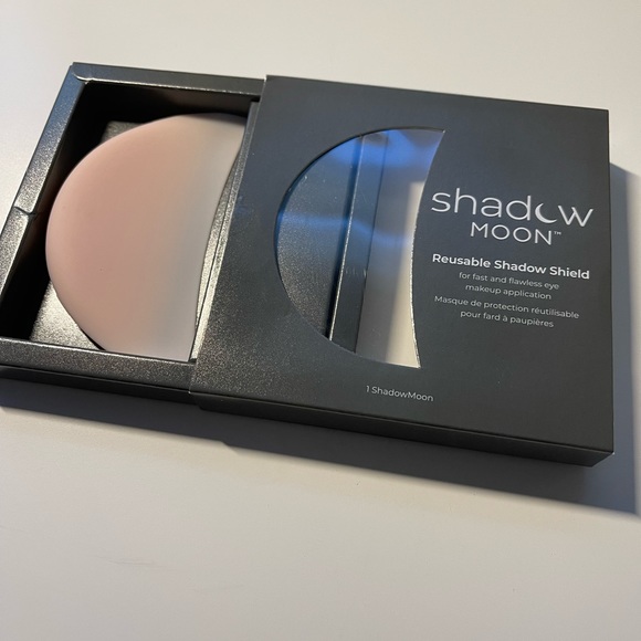 Makeup shadow shield - Picture 1 of 1